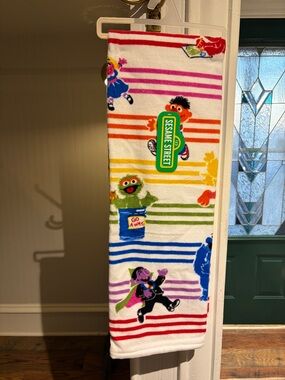 Sesame Street Beach Towel 28x58 Cotton Kids Elmo Oscar Colorful